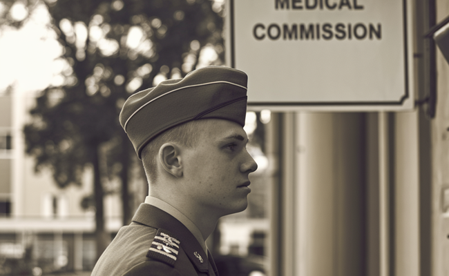 Получить военный билет законно